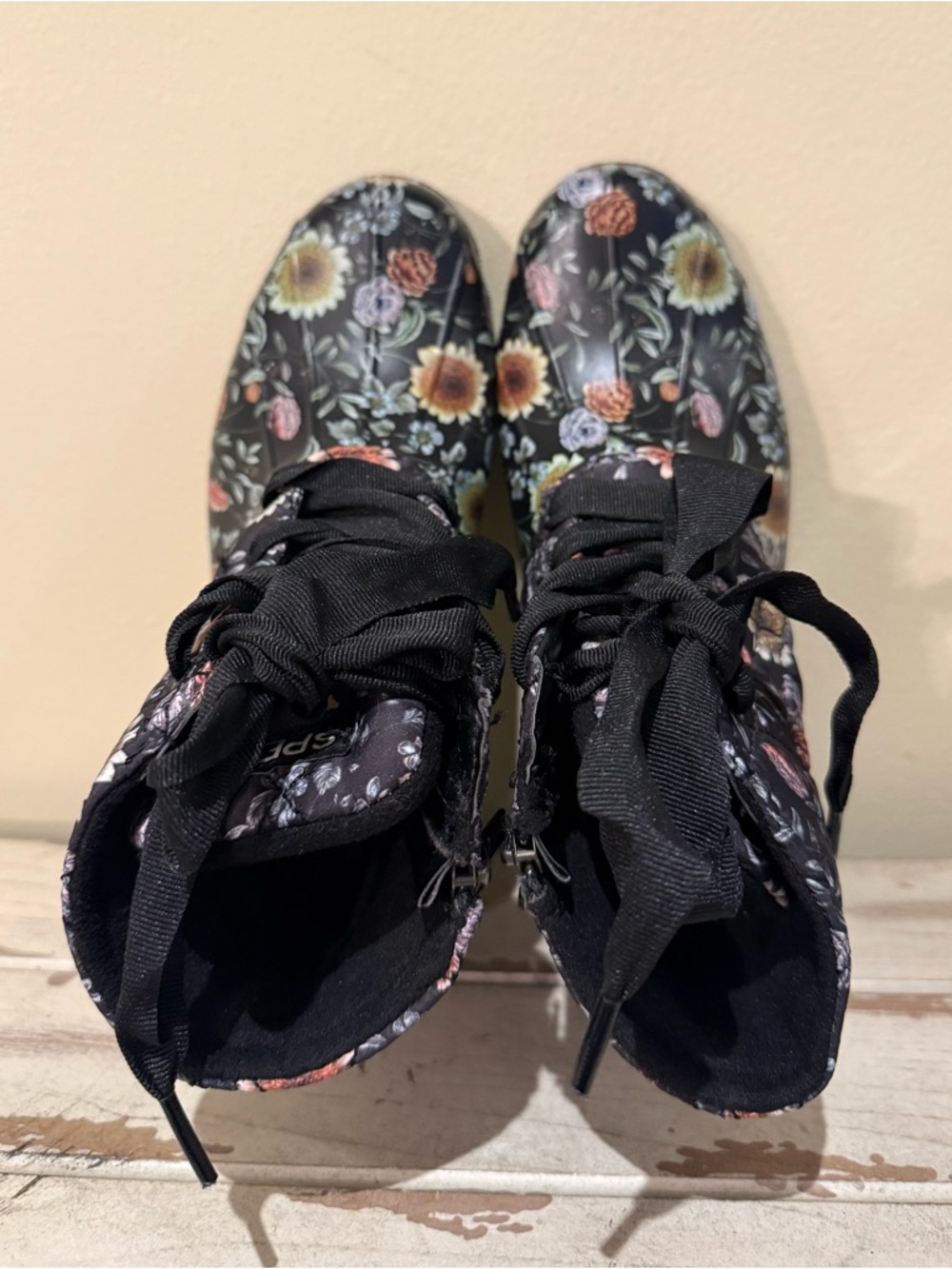 Sperry Saltwater Flood Duck Boot Lace-Up Black Floral Print Size 7 - Picture 6 of 9